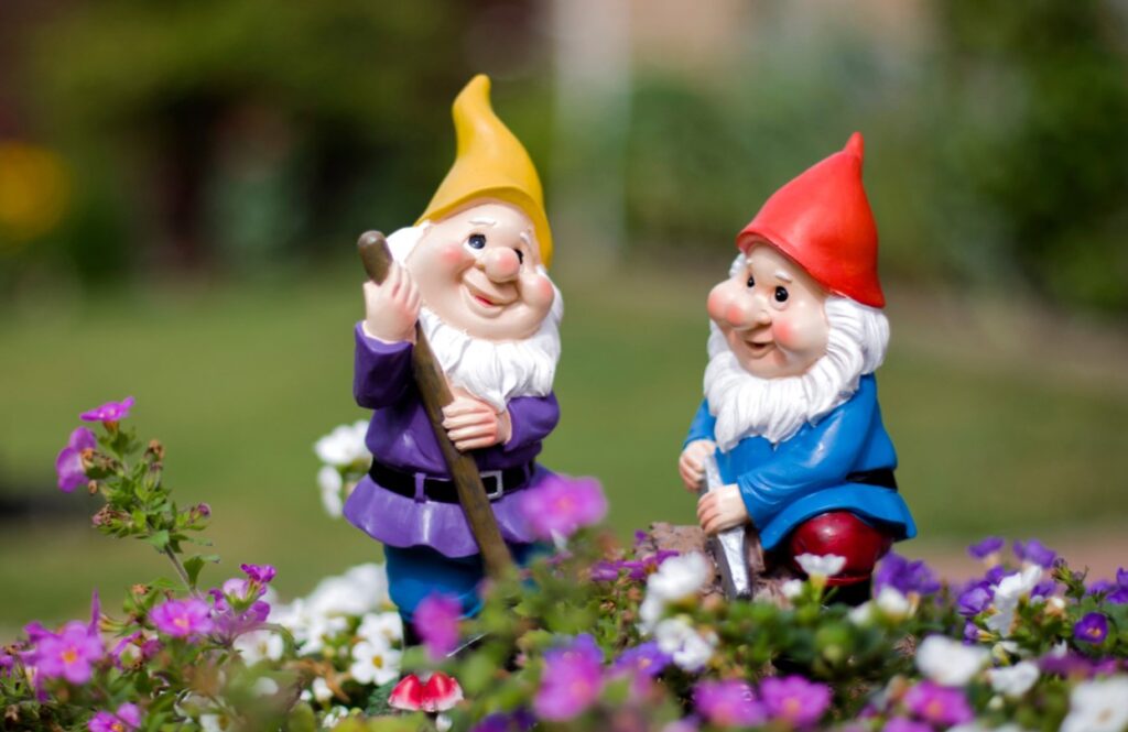 garden gnome superstitions